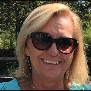 Meet your Posher, Bonnie